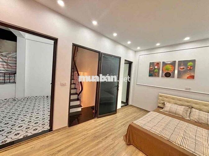 Sát phố Lò Đúc 43m2 x5T giá nhỉnh 8 tỷ sổ CC 2 thoáng ngõ nông nhà đẹp