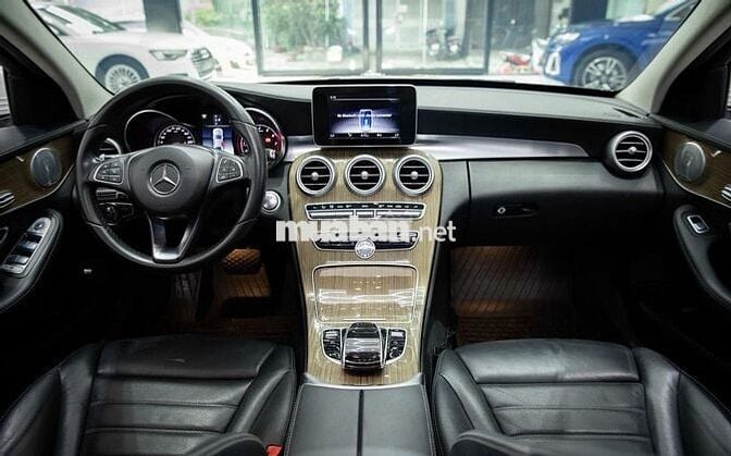 Mercedes-Benz C250 Exclusive 2017 Trắng Cực Chất