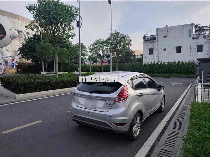 Ford Fiesta S 1.6 AT 2013 96.000 km Bạc