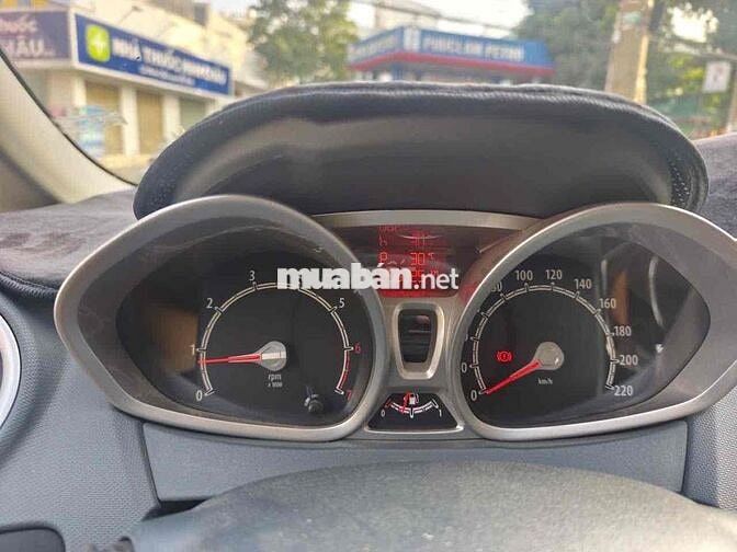 Ford Fiesta S 1.6 AT 2013 96.000 km Bạc