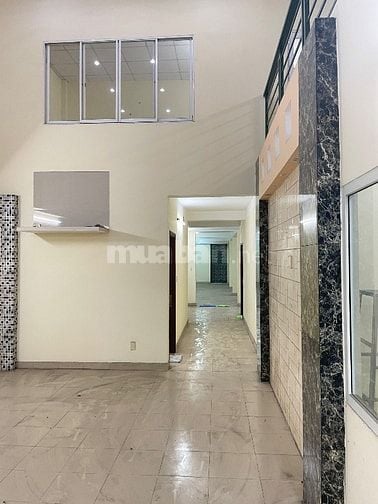 CẦN BÁN RẺ NHÀ CĂN ĐÔI TLỘ10 DT:8,2-38M, SD500m2, 1LẦU ĐÚC KIÊN CỐ