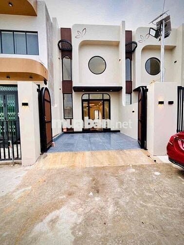 NHÀ THỦ DẦU 1 MỚI 100% FULL NỘI THẤT