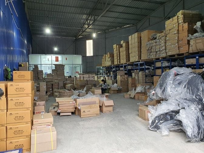 Tuyển tạp vụ kho quận Tân Phú 