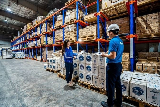 Tuyển tạp vụ kho quận Tân Phú 