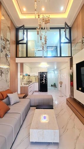 Bán nhà  Diện tích: 40m²,  6 tầng mới xây, có thang máy