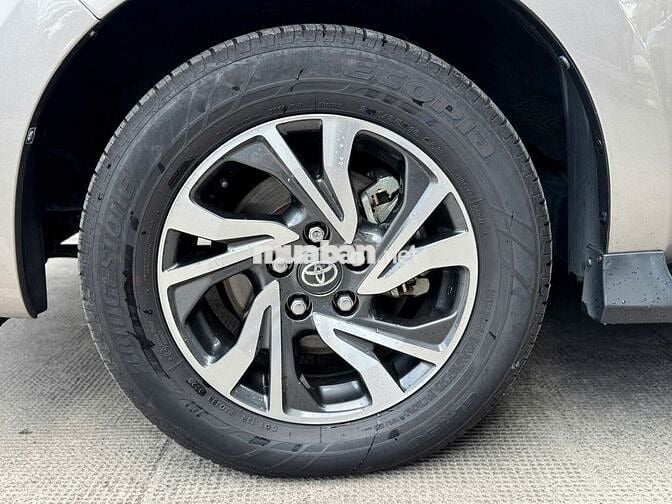 8 Chỗ, Số sàn - INNOVA 2.0E MT 2021  - CÓ BANK