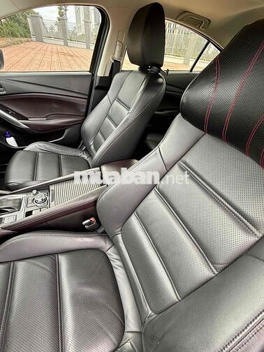Mazda 6 2.0 Premium 2017 Trắng 10 vạn km