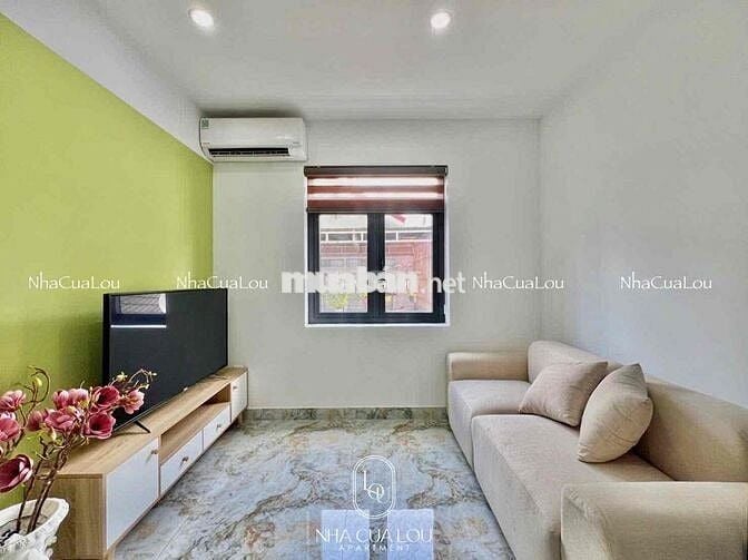 CHDV full nội thất 1pn ban công, cửa sổ nguyên lầu ngay sân bay TSN