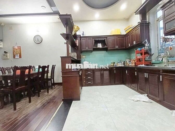 cần cho thuê Biệt Thự TMT. DT 8 x25 .1 trệt 2 lầu 4PN 5WS giá 25 triẻu