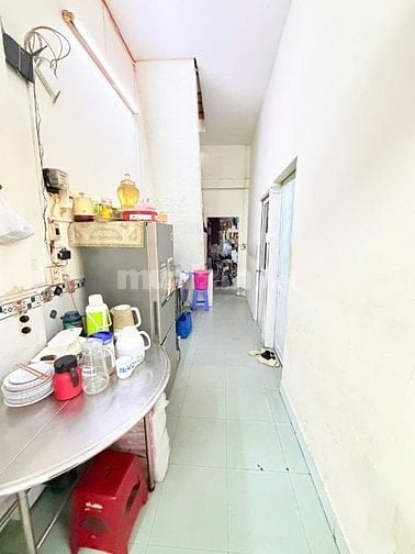 Cần bán nhà mặt tiền đường Ca Văn Thỉnh 74m2 giá 13 tỷ