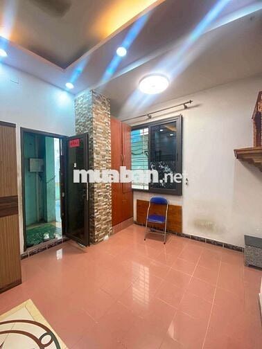 CHỈ 1.9TỶ, LẦU1, CHUNG CƯ NGÔ QUYỀN, Q5, 40M2, 2 PN, SHR LÂU DÀI. 