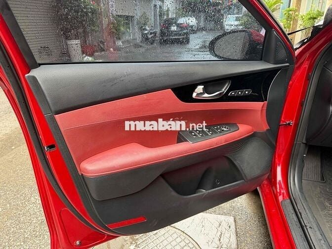 Kia K3 Premium 2024 11000 km Đỏ