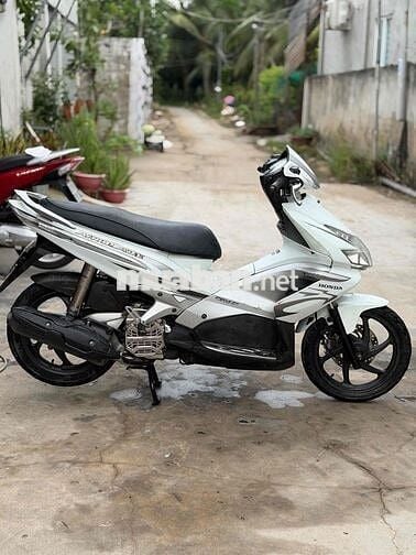 Honda ab Fi 2010 biển 95 máy zin êm fun chức năng