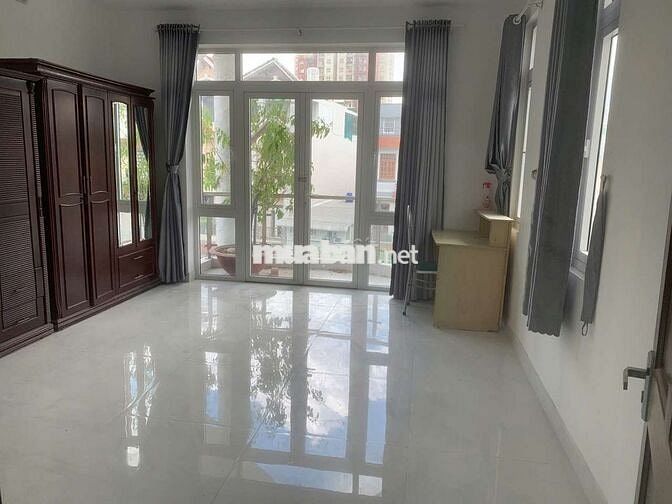 Cho thuê biệt thự 3 tầng 10×19 full nội thất ngay An Dương Vương