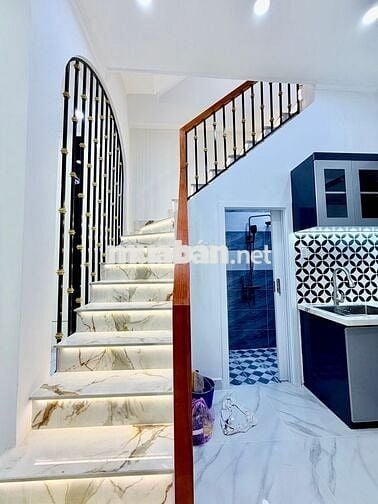 HOÀNG DIỆU Q4- 3 TẦNG - 37m2 - HẺM 4m- CHỈ 5 TỶ nhỉnh