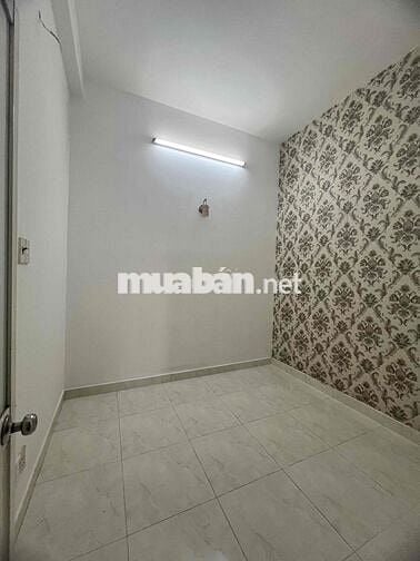 Cho thuê nhà nguyên căn 4Pn nhà mới hẻm xe tải nhà bè