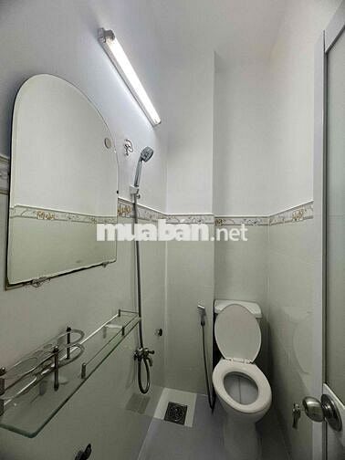 Cho thuê nhà nguyên căn 4Pn nhà mới hẻm xe tải nhà bè