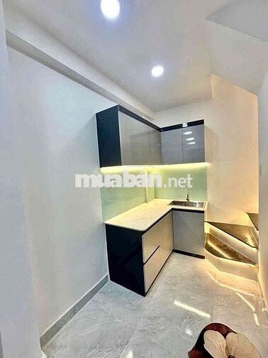 NHÀ ĐẸP Q4- SÁT MẶT TIỀN- 25m2 - 3 LẦU ĐÚC- CHỈ 4 TỶ nhỉnh