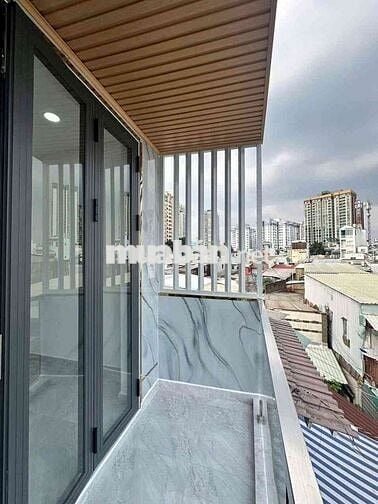 NHÀ ĐẸP Q4- SÁT MẶT TIỀN- 25m2 - 3 LẦU ĐÚC- CHỈ 4 TỶ nhỉnh