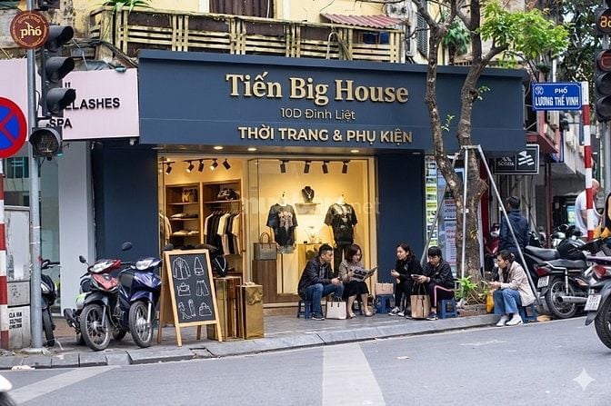 'HOT' Cho thuê MBKD tại phố Hàng Gai nhận kinh doanh luôn
