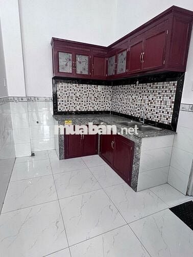 Bán nhanh căn nhà có sổ xây đúc thật 400tr 44m2 giáp Phan Văn Hớn