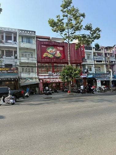 Bán nhà 5 tầng ngay mặt tiền cao lỗ Q8