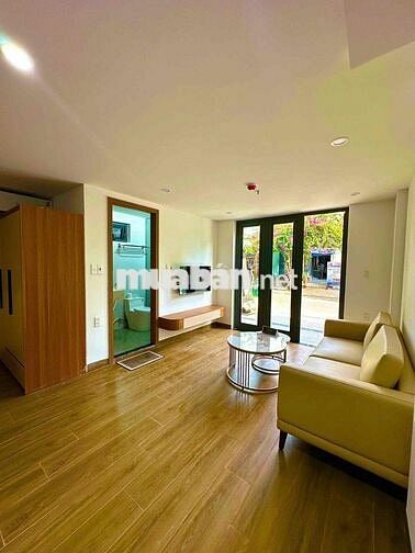 Cho thuê căn hộ full nội thất mặt đường, view phố 45m2