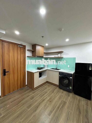 Cho thuê căn hộ full nội thất mặt đường, view phố 45m2