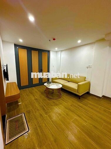 Cho thuê căn hộ full nội thất mặt đường, view phố 45m2