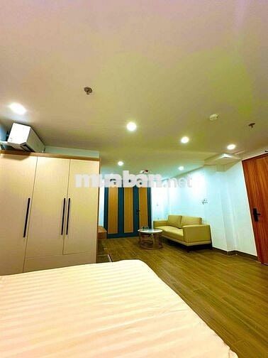 Cho thuê căn hộ full nội thất mặt đường, view phố 45m2