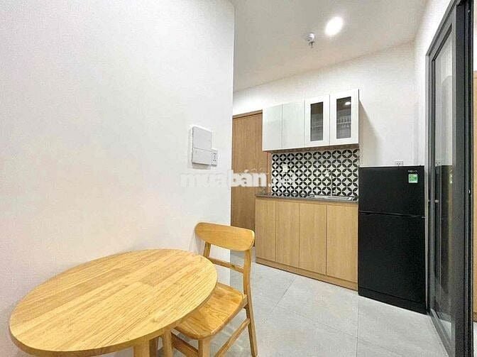 Cần pass căn hộ dịch vụ 1pn tách bếp