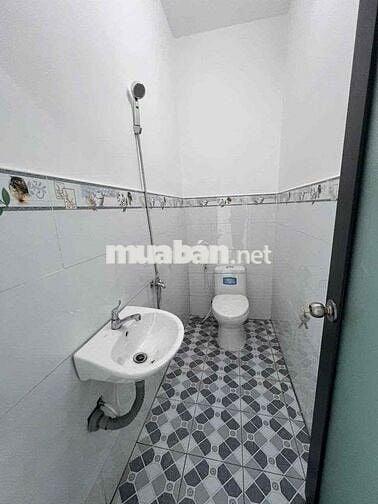 Nhà Mới 1 Lầu Ngay Ngã Ba Tân Kim - KDC Đông Đúc . Giá tổng 890 Triệu