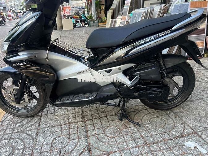 Honda Air Blade 2024 Đen bạc 54424 km