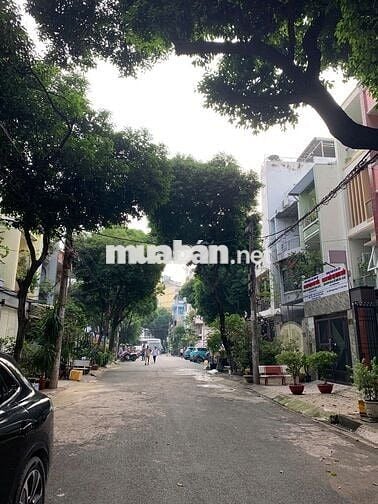Phòng BÌNH THẠNH trước nhà là công viên, ở được 3-4 người, CHÍNH CHỦ