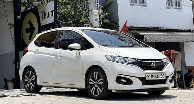 Honda Jazz VX 2019 Trắng CVT 80.000 km