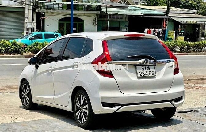 Honda Jazz VX 2019 Trắng CVT 80.000 km