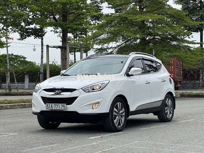 Hyundai Tucson 2.0 AT 2014 Trắng Xăng Tự động