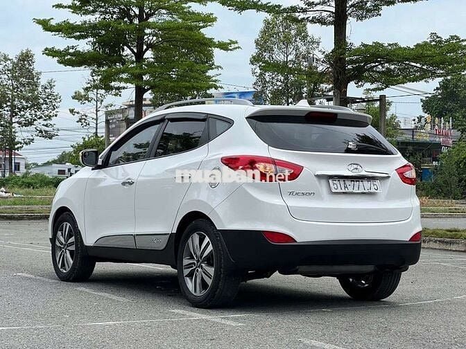 Hyundai Tucson 2.0 AT 2014 Trắng Xăng Tự động