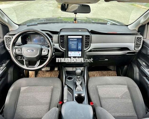 Ford Ranger 2.0 AT 2024 Xám 34.000 km