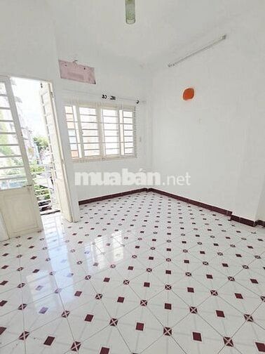 Hẻm 5m Vườn Lài, 1 Lầu 1 sân Thượng, 4 x 17,5m, 2 Phòng, 2 wc