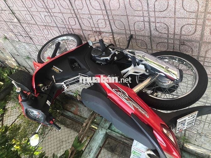 Honda Wave RSX đỏ xe số