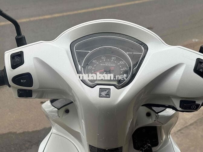 Honda Vision 2022 Trắng 17.000 km