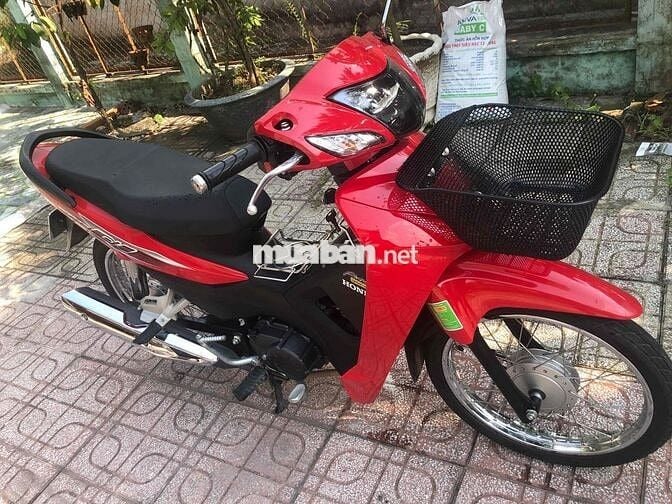 Honda Wave RSX đỏ xe số