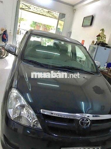 Innova rất đẹp,xe gia đình sử dụng