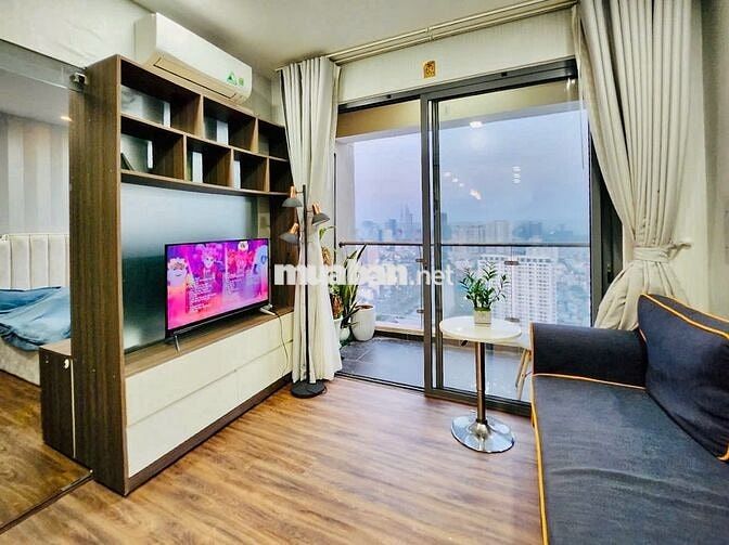 Cho thuê Gấp căn hộ SKY CENTER, 96m2, 3pn, 2wc, giá chỉ 22tr 