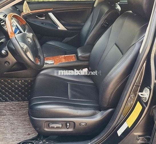 Toyota Camry 3.5Q Đen Xăng