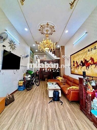 📣Hàng mới về ‼️ Nhà hẻm xe tải ở 428// Chiến Lược