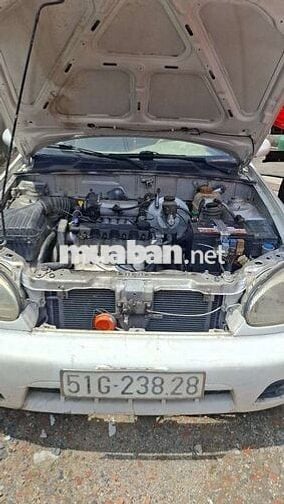 DAEWOO Lanoi.4C 2004 Trắng 4 chỗ