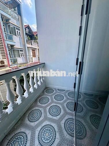 📣Hàng mới về ‼️ Nhà hẻm xe tải ở 428// Chiến Lược