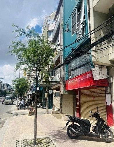 Mặt tiền Đinh Bộ Lĩnh, 5Tầng,4PN, vỉa hè rộng, hợp vừa ở vừa cho thuê